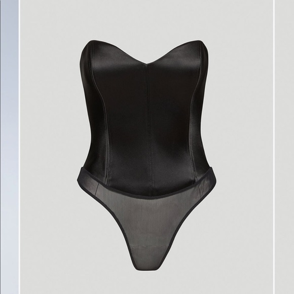 NWOT Babaton ✨Blaze bodysuit✨ - Picture 1 of 6